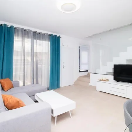 בית נופש Royal Park *