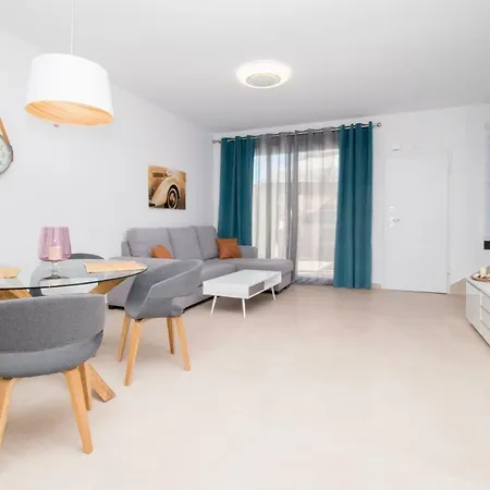 Royal Park טורבייחה